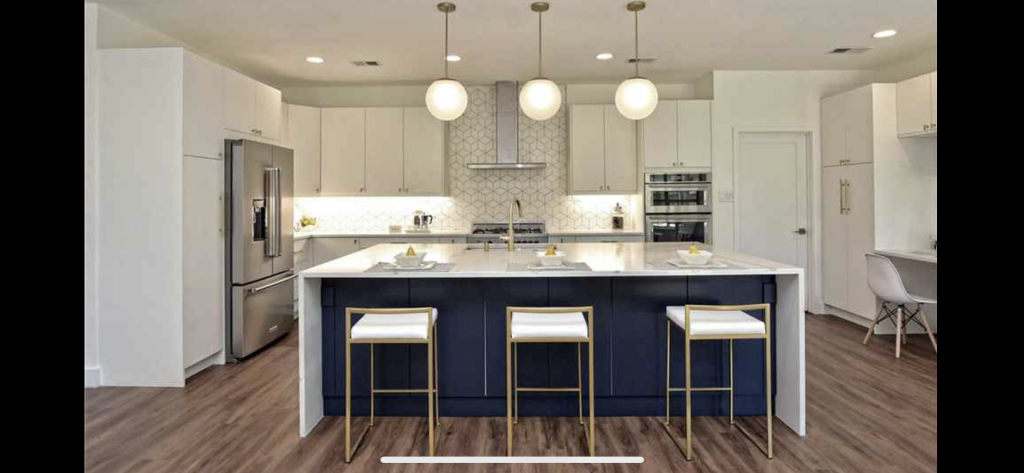 Interiors By Micka - great first impression updated Kitchen